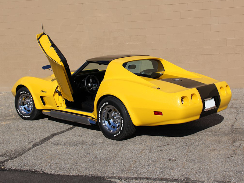 3rd Image of a 1977 CHEVROLET CORVETTE