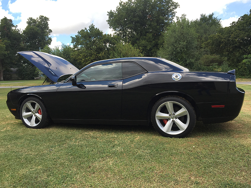 2nd Image of a 2010 DODGE CHALLENGER SRT8