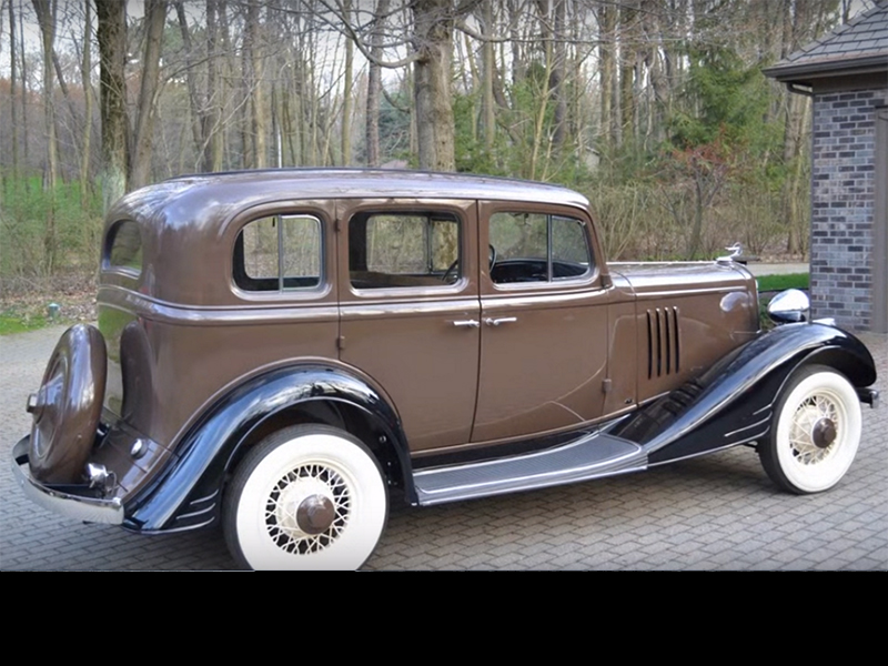 2nd Image of a 1933 PONTIAC SEDAN