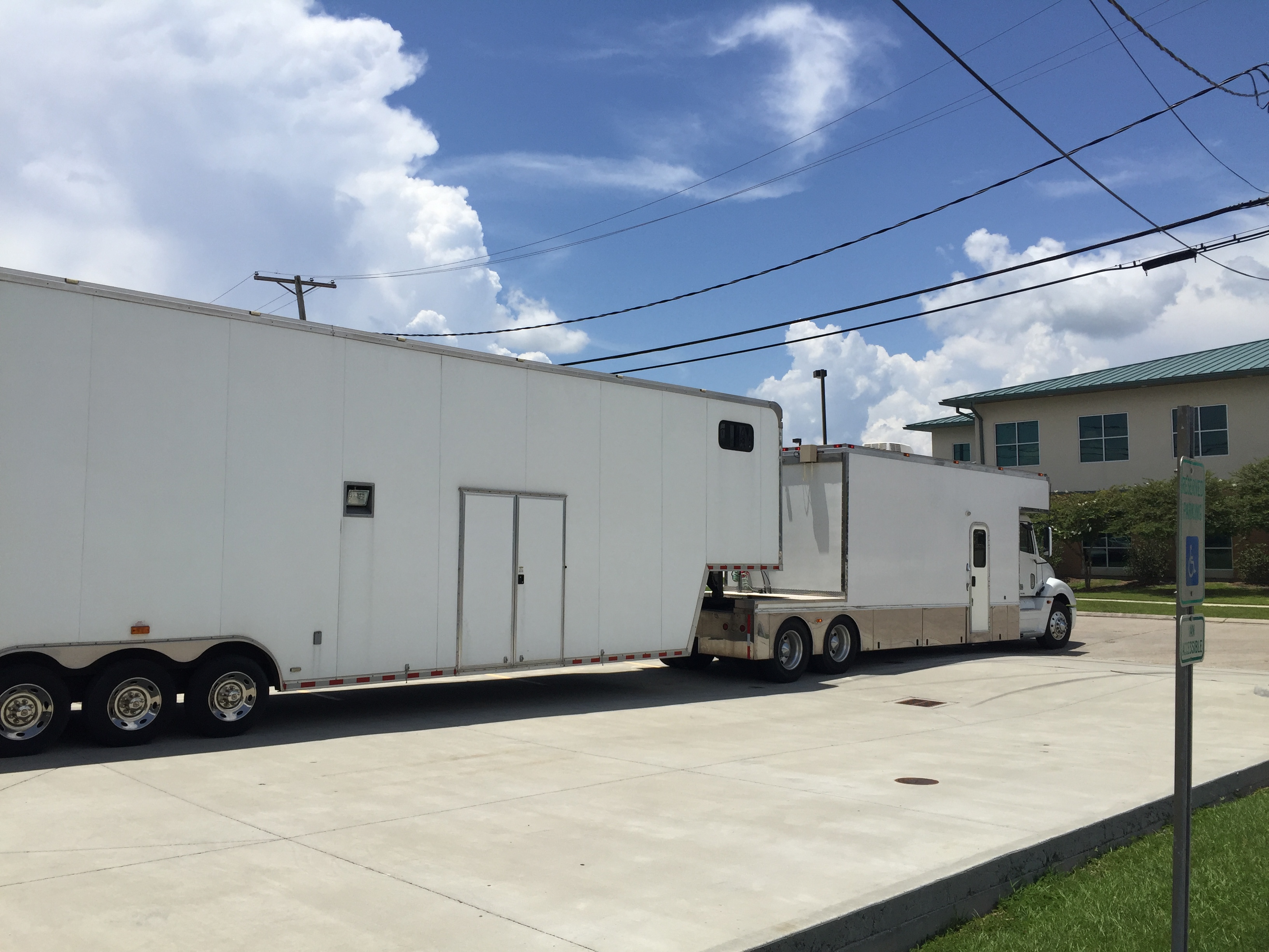 35th Image of a 2006 FREIGHTLINER COLUMBIA 120