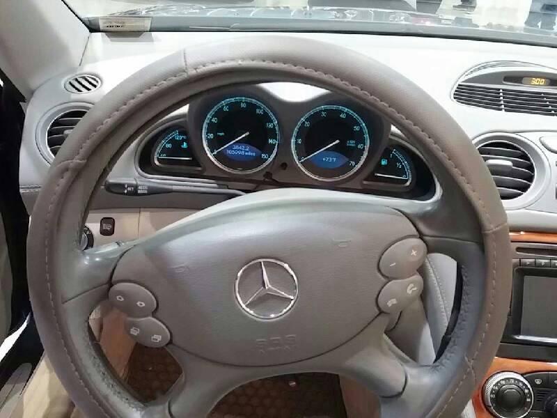 3rd Image of a 2004 MERCEDES-BENZ SL-CLASS SL500