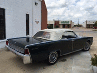 Image 6 of 10 of a 1963 LINCOLN CONTINENTAL