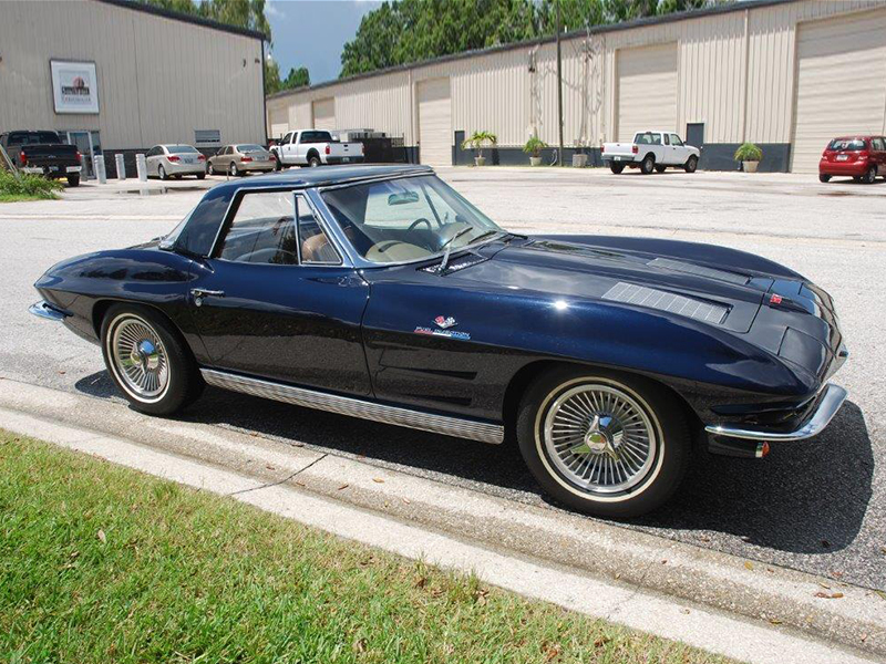 3rd Image of a 1963 CHEVROLET CORVETTE