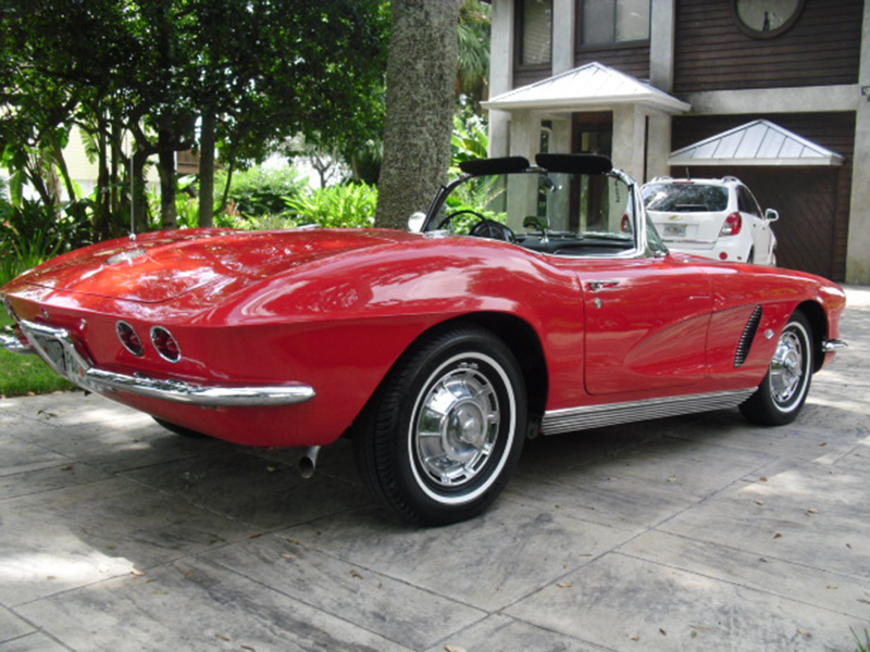 3rd Image of a 1962 CHEVROLET CORVETTE