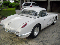 Image 5 of 18 of a 1959 CHEVROLET CORVETTE