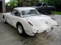 Image 6 of 18 of a 1959 CHEVROLET CORVETTE