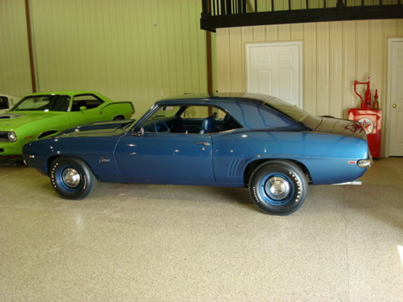 2nd Image of a 1969 CHEVROLET CAMARO COPO