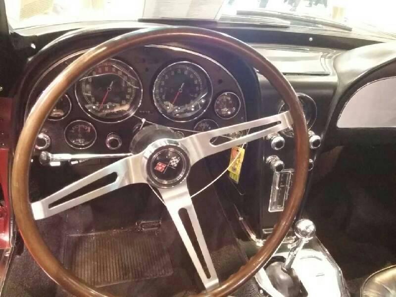 3rd Image of a 1967 CHEVROLET CORVETTE