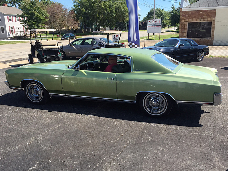 2nd Image of a 1972 CHEVROLET MONTE CARLO