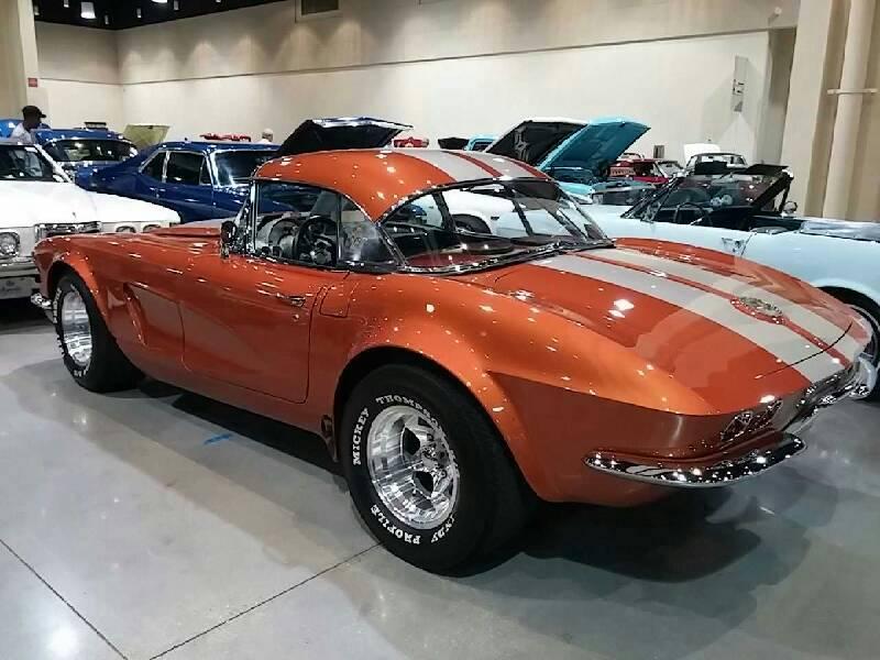 1st Image of a 1962 CHEVROLET CORVETTE