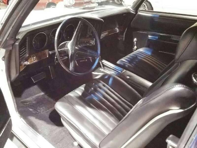 2nd Image of a 1969 PONTIAC GRAND PRIX