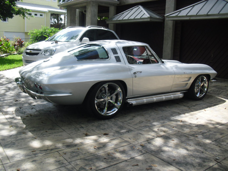 2nd Image of a 1964 CHEVROLET CORVETTE