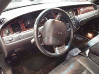 Image 6 of 8 of a 2007 LINCOLN TOWN CAR EXECUTIVE
