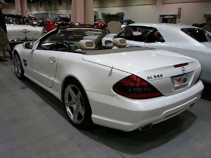 1st Image of a 2011 MERCEDES-BENZ SL-CLASS SL550