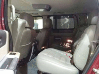 Image 5 of 6 of a 2003 HUMMER H2 3/4 TON