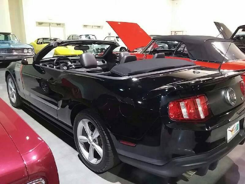 1st Image of a 2012 FORD MUSTANG GT