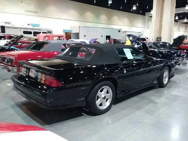 1st Image of a 1992 CHEVROLET CAMARO Z28