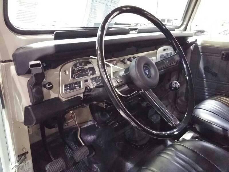 3rd Image of a 1978 TOYOTA LAND CRUISER SJ40