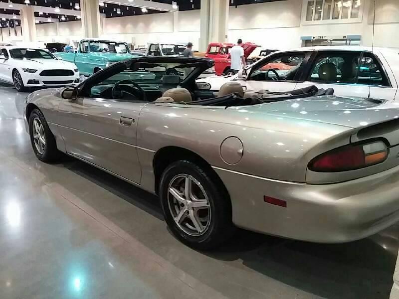 1st Image of a 2000 CHEVROLET CAMARO