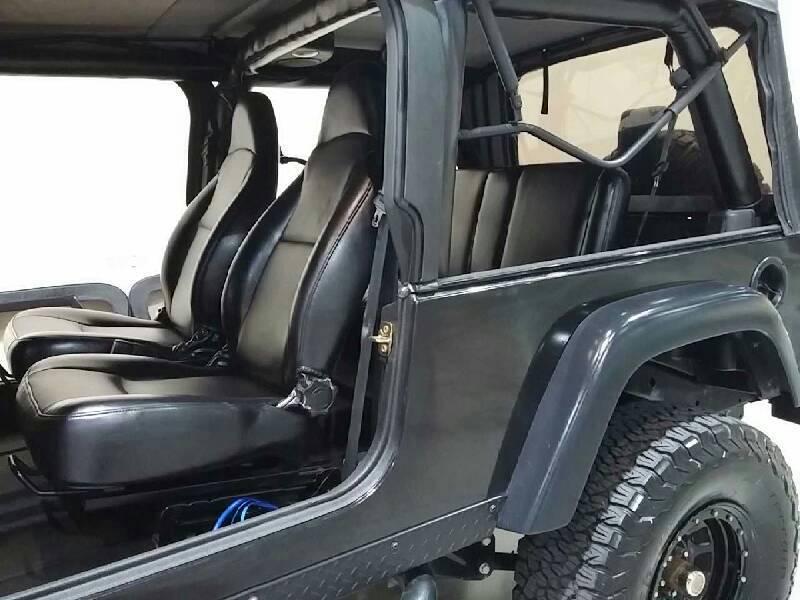 2nd Image of a 2006 JEEP WRANGLER RUBICON