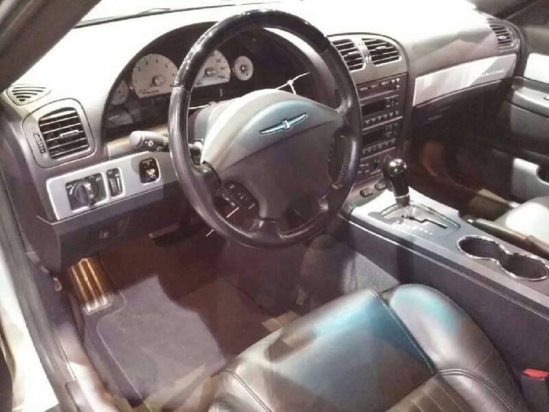 2nd Image of a 2004 FORD THUNDERBIRD PREMIUM