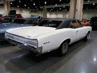 Image 2 of 5 of a 1966 PONTIAC GTO