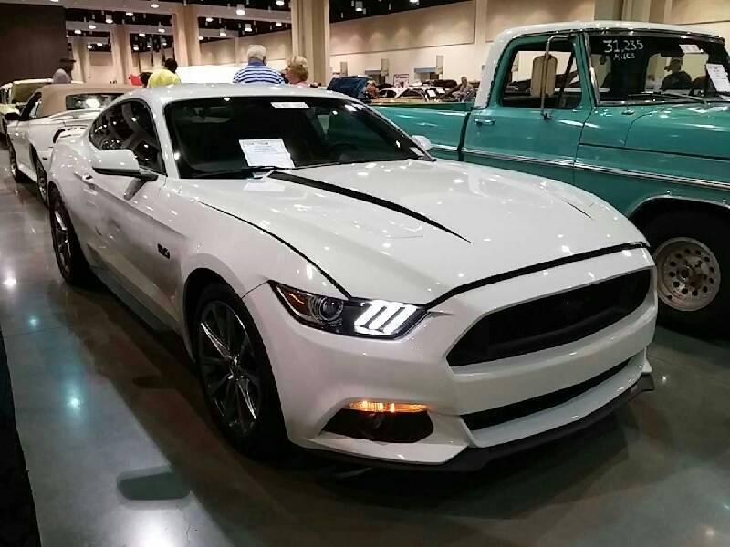 0th Image of a 2015 FORD MUSTANG GT