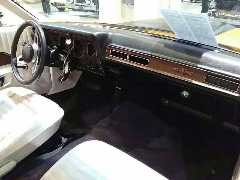 2nd Image of a 1971 PLYMOUTH .