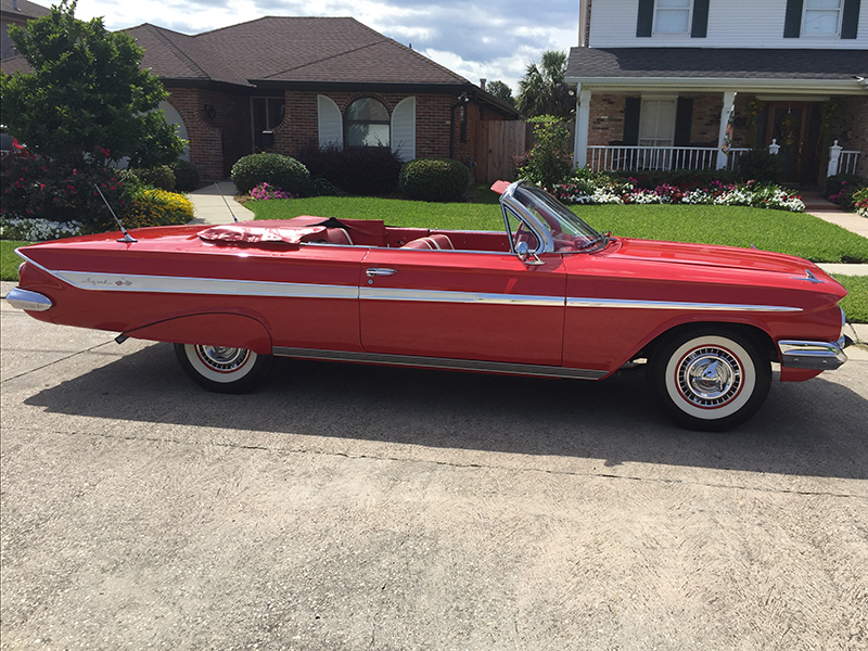 2nd Image of a 1961 CHEVROLET IMPALA