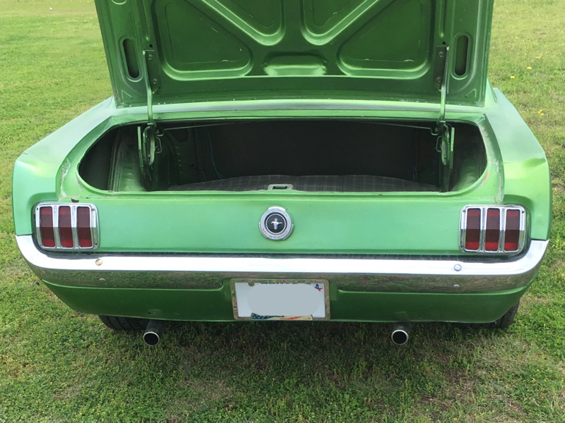 2nd Image of a 1965 FORD MUSTANG