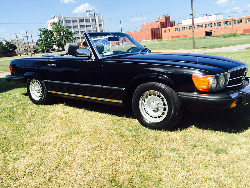 3rd Image of a 1984 MERCEDES-BENZ 380 380SL