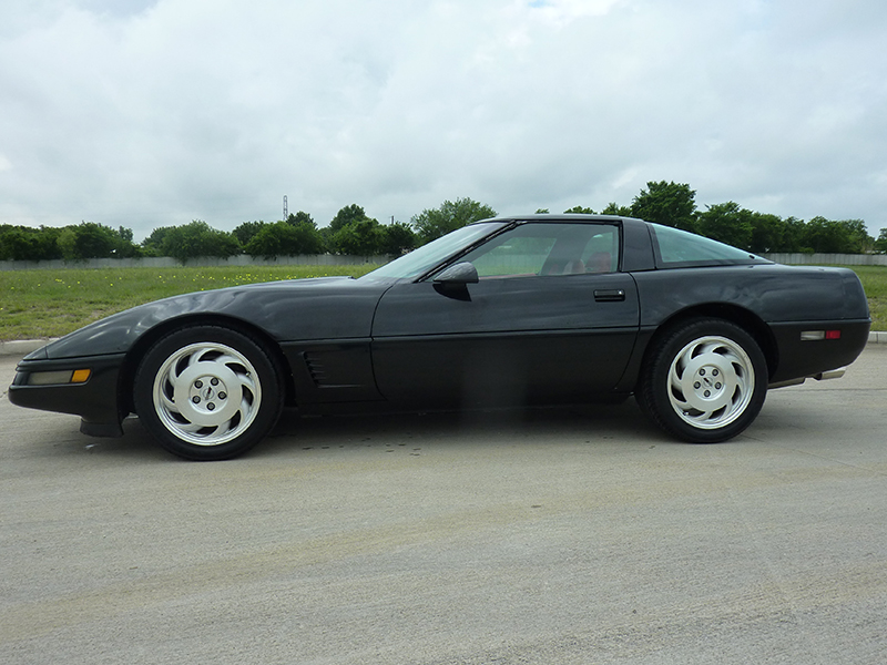 2nd Image of a 1996 CHEVROLET CORVETTE