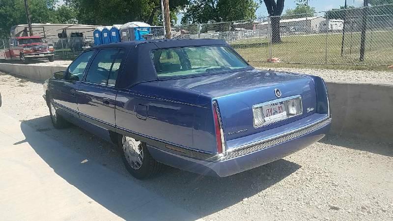 2nd Image of a 1996 CADILLAC DEVILLE CONCOURS