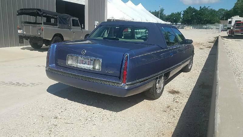 3rd Image of a 1996 CADILLAC DEVILLE CONCOURS