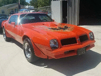 Image 2 of 9 of a 1976 PONTIAC TRANS AM