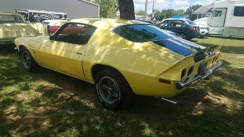 2nd Image of a 1971 CHEVROLET CAMARO