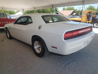 Image 3 of 8 of a 2011 DODGE CHALLENGER DRAG PACK