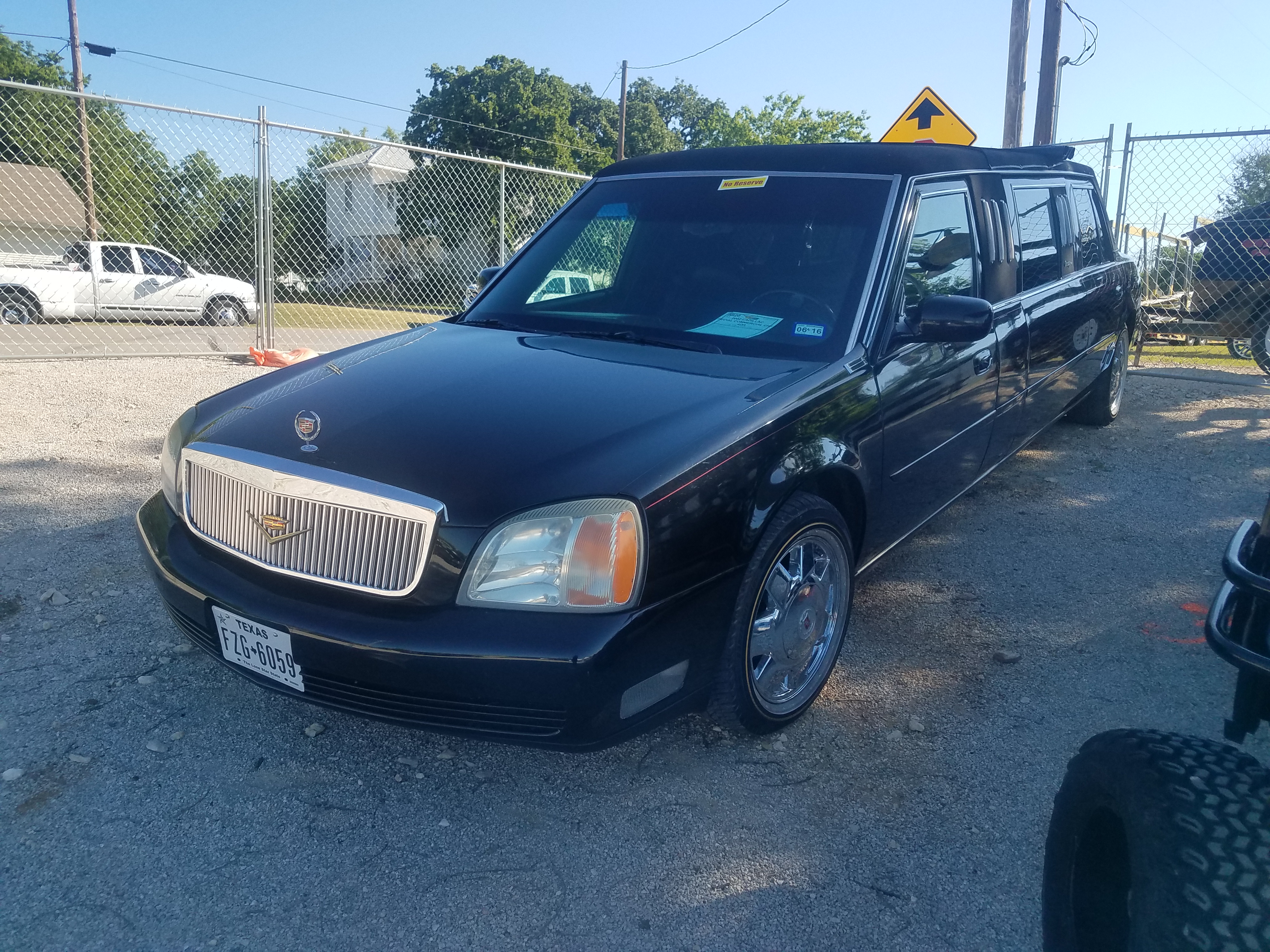 0th Image of a 2002 CADILLAC DEVILLE SPECIAL COMMERCIAL CHASSIS LIMO
