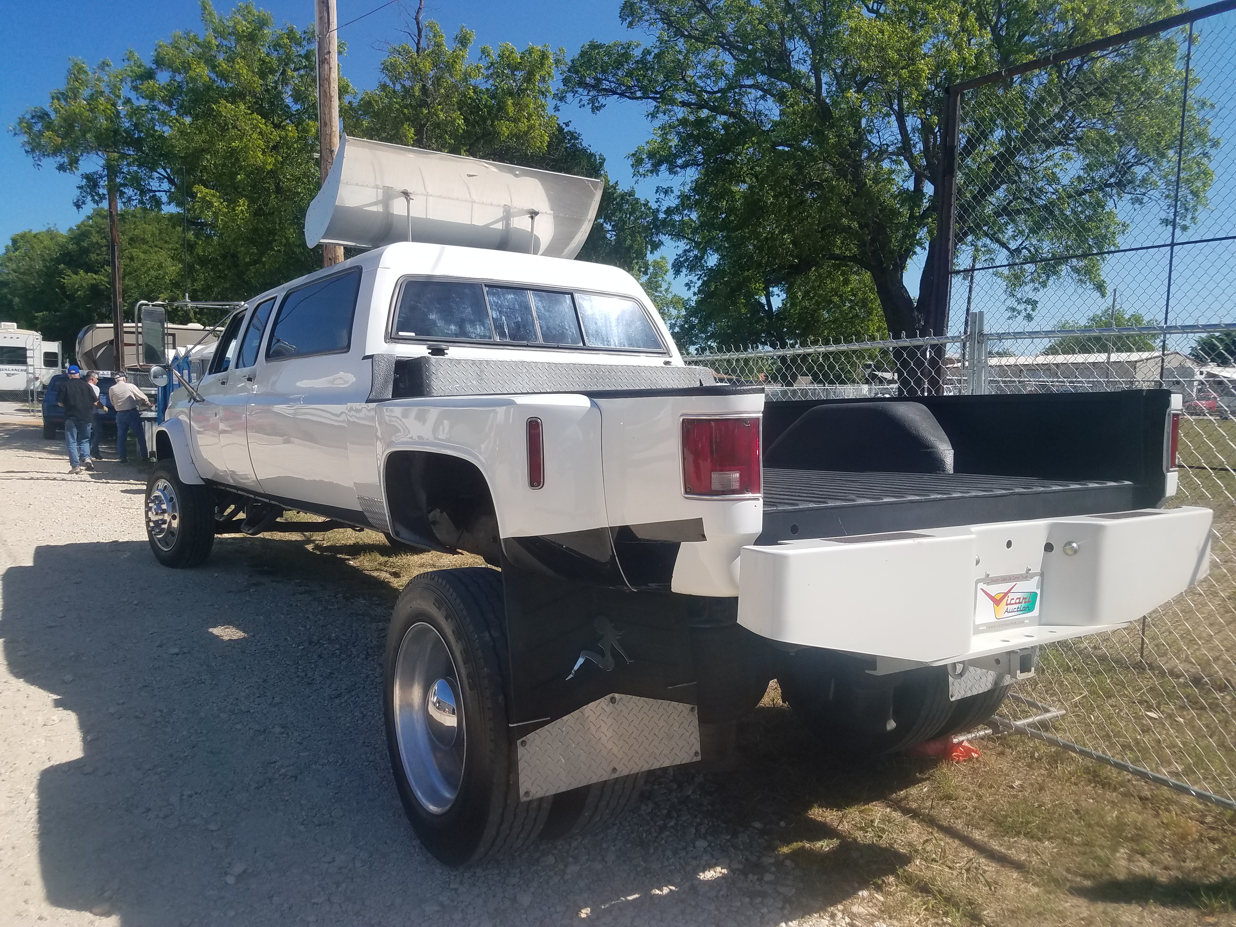 2nd Image of a 1977 CHEVROLET PICK UP