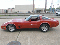 Image 3 of 6 of a 1982 CHEVROLET CORVETTE