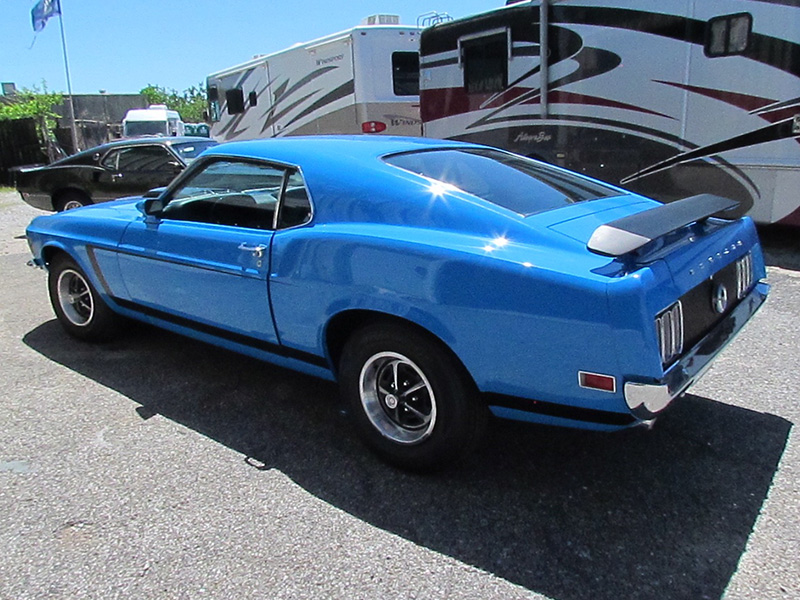 2nd Image of a 1970 FORD MUSTANG