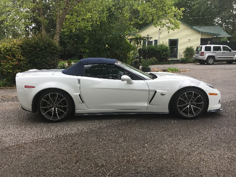 2nd Image of a 2013 CHEVROLET CORVETTE