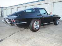 Image 8 of 25 of a 1967 CHEVROLET CORVETTE