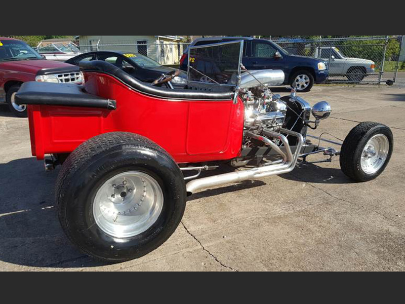 2nd Image of a 1923 FORD T BUCKET