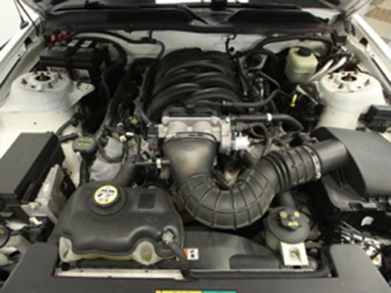 8th Image of a 2005 FORD MUSTANG GT