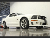 Image 2 of 10 of a 2005 FORD MUSTANG GT
