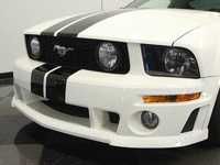 Image 5 of 10 of a 2005 FORD MUSTANG GT