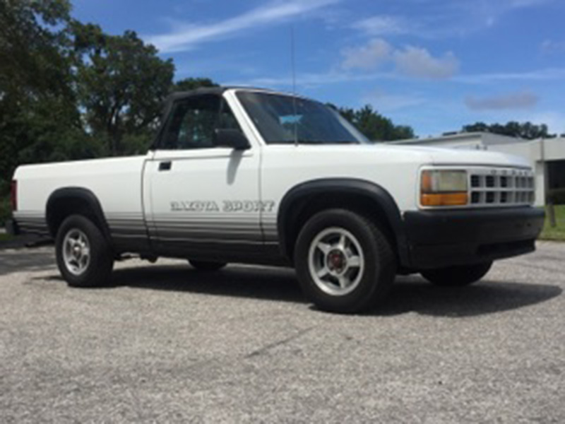 1st Image of a 1989 DODGE DAKOTA