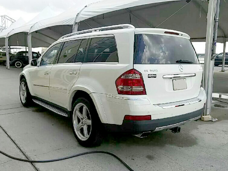 1st Image of a 2009 MERCEDES-BENZ GL-CLASS GL550 4MATIC