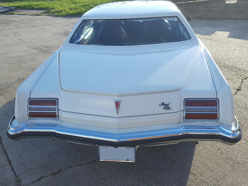 3rd Image of a 1973 PONTIAC GRAND PRIX